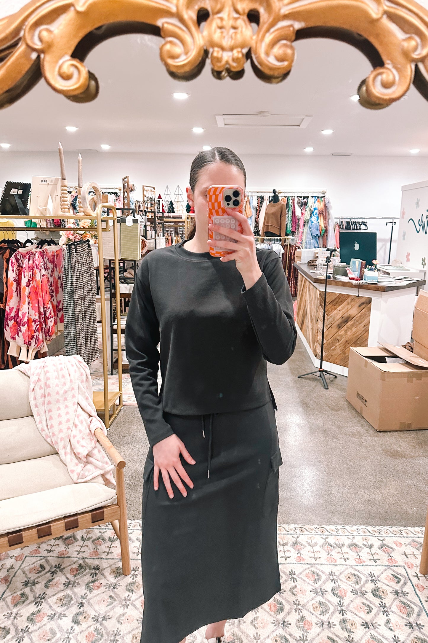 Show Out Set Charcoal - MEDIUM