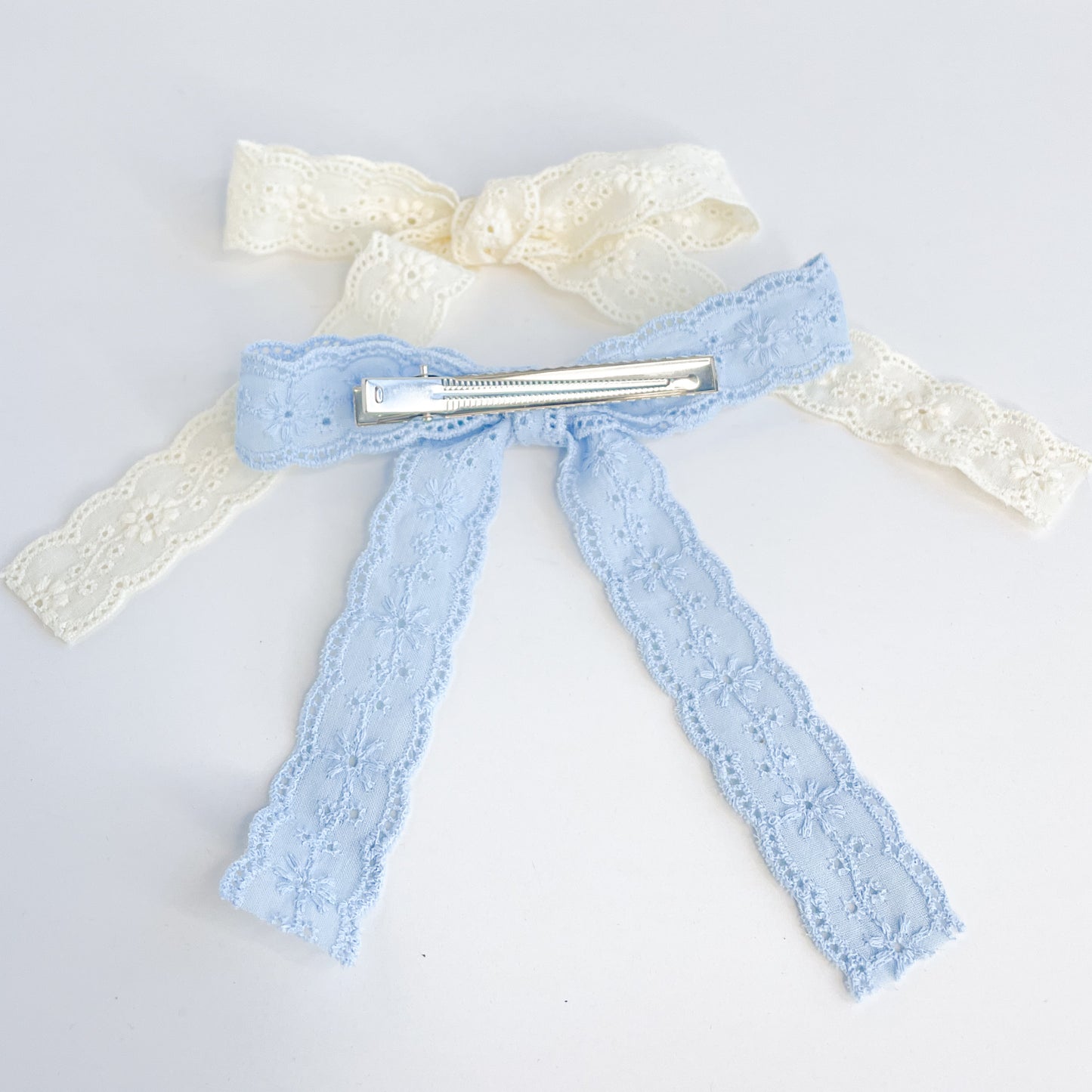 Eyelet Bow Clips - BLUE