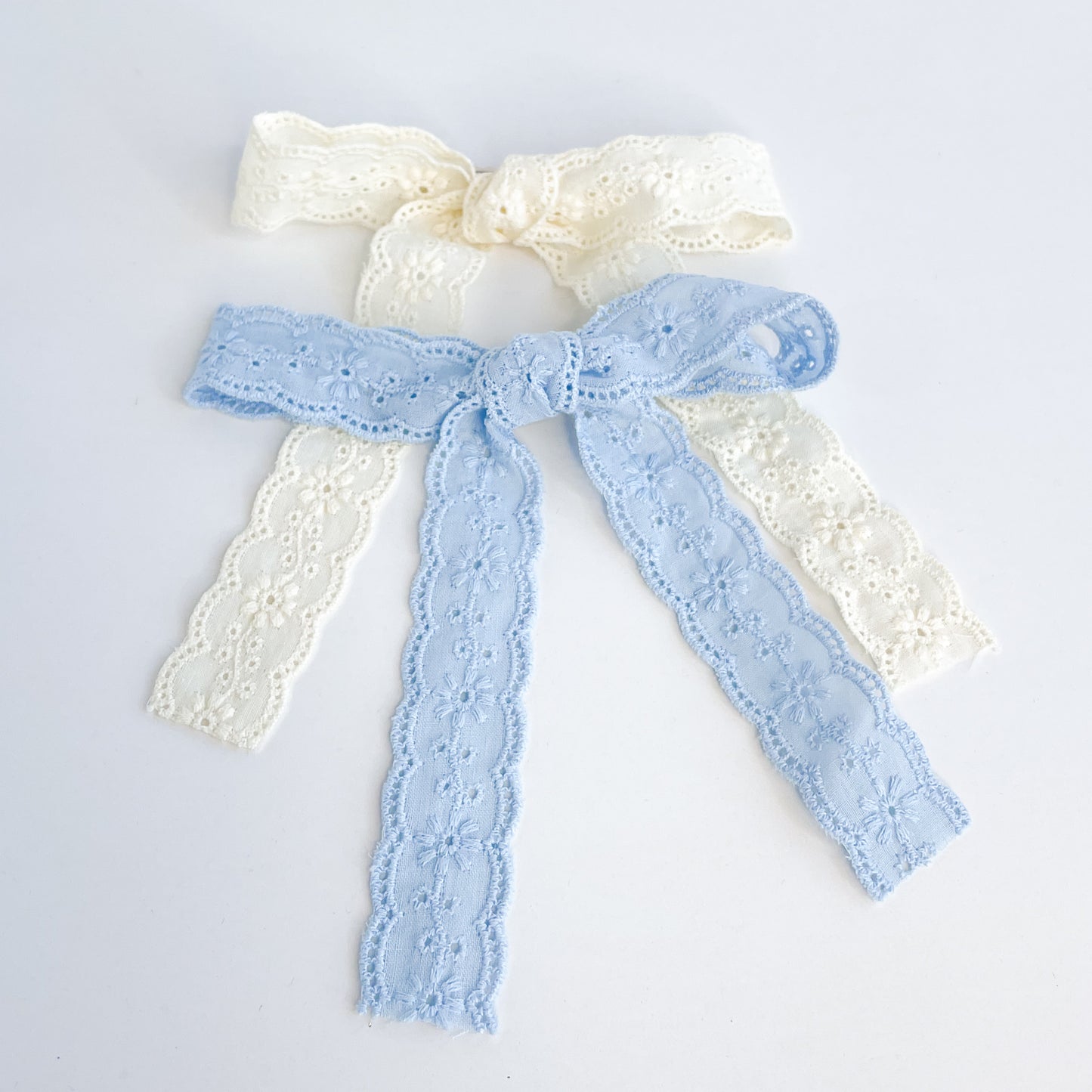 Eyelet Bow Clips - BLUE