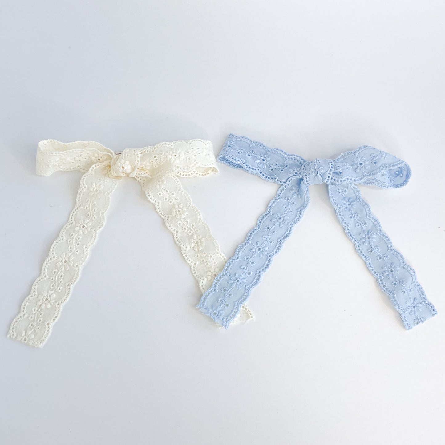 Eyelet Bow Clips - BLUE