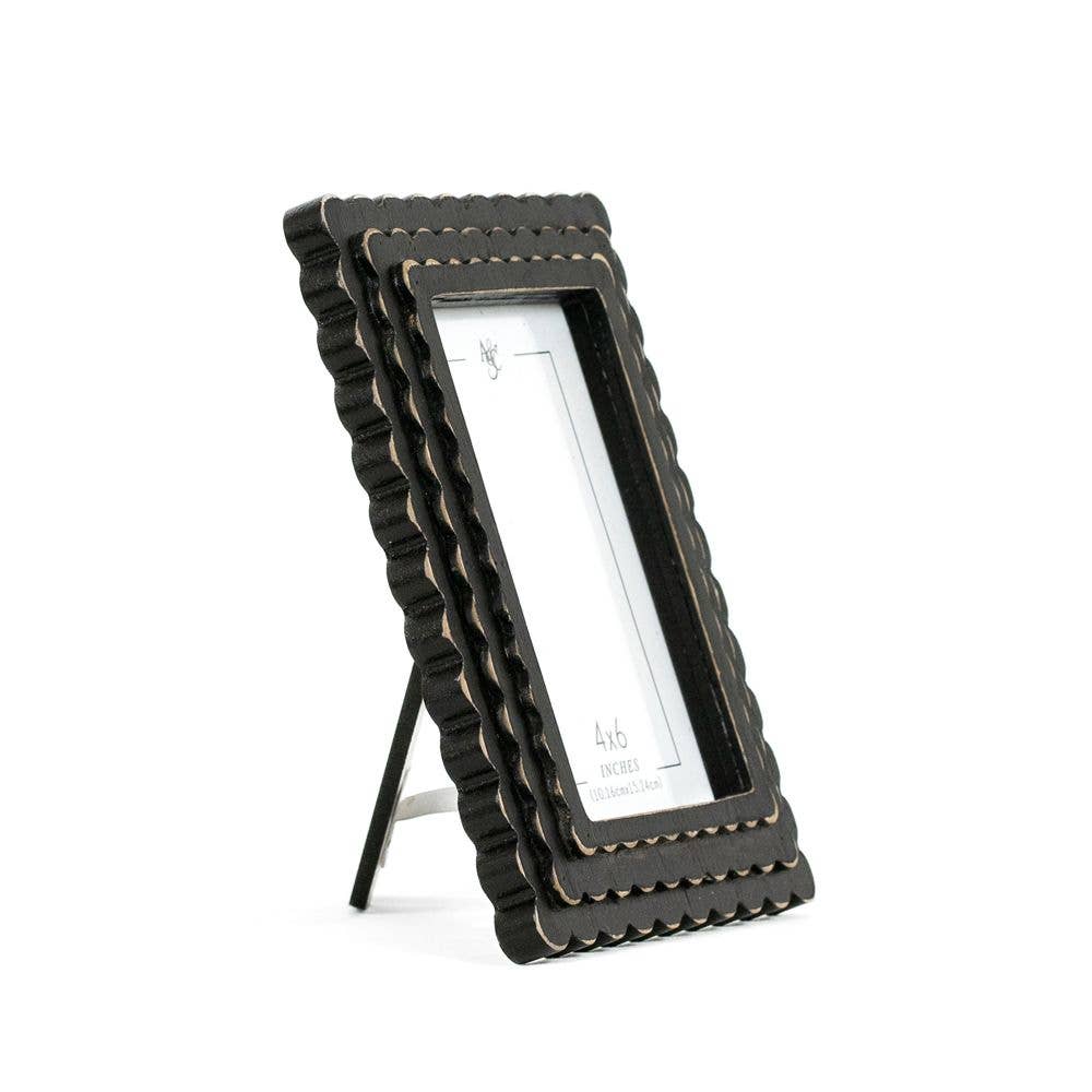 4x6 Black Scallop Photo Frame