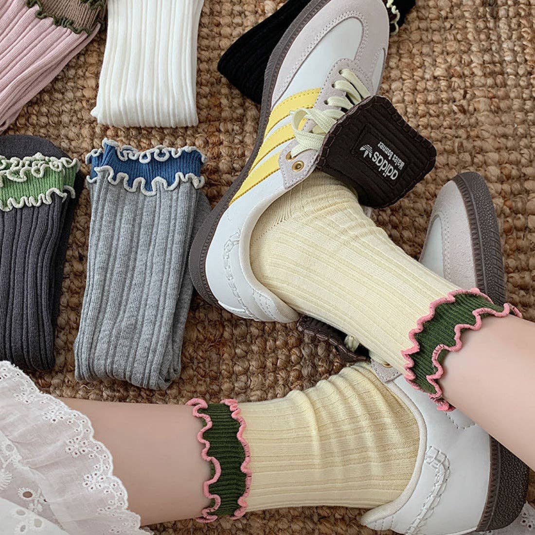 Ruffled Edge Socks