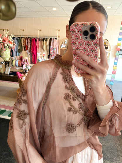 Subtle Collar Blouse