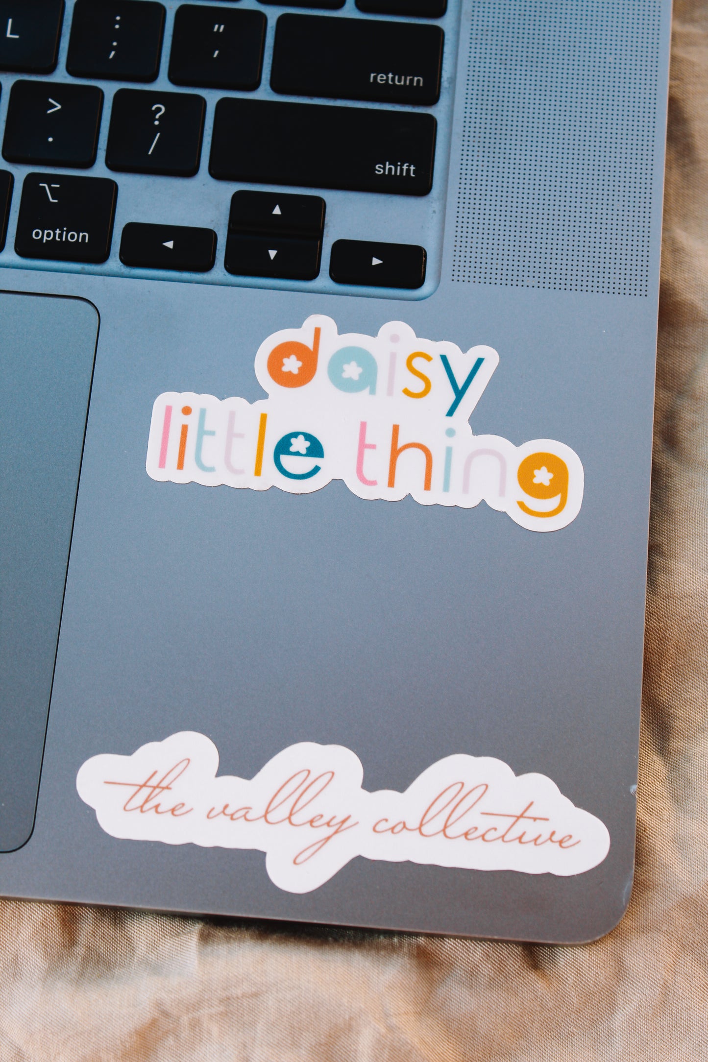 daisy little thing sticker